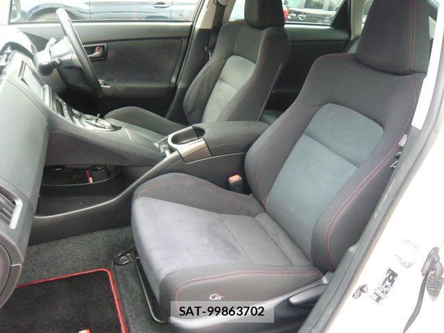 Toyota PRIUS 2015-08 8373207-1