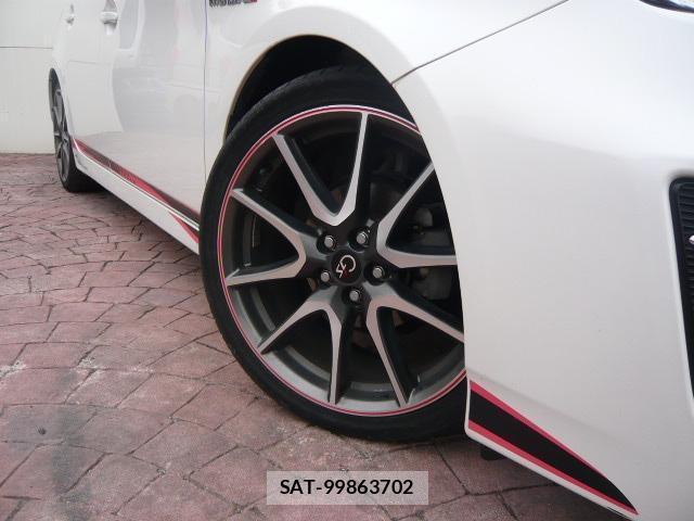 Toyota PRIUS 2015-08 8373207-8