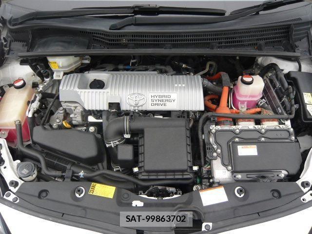 Toyota PRIUS 2015-08 8373207-9