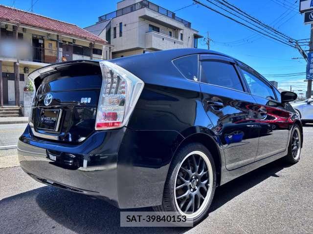 Toyota PRIUS 2010-10 8373230-14