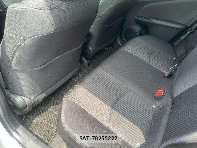 Toyota PRIUS 2018-08 8373268-14