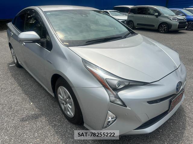 Toyota PRIUS 2018-08 8373268-2