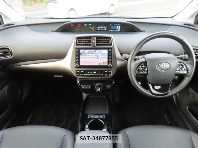 Toyota PRIUS 2021-11 8373327-1