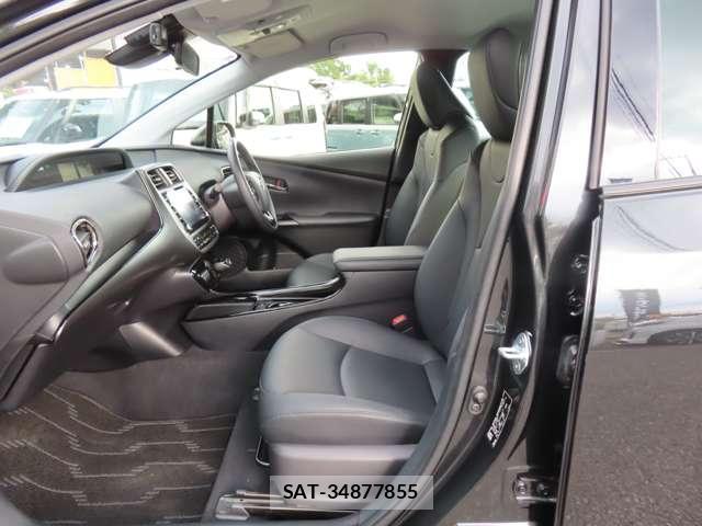 Toyota PRIUS 2021-11 8373327-2