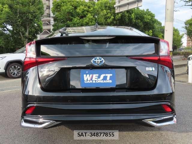 Toyota PRIUS 2021-11 8373327-5