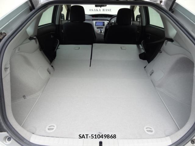Toyota PRIUS 2012-09 8373375-13