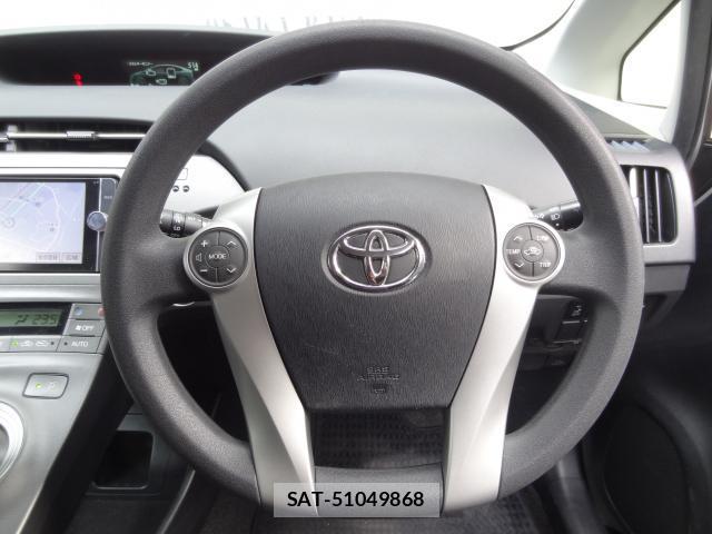 Toyota PRIUS 2012-09 8373375-14