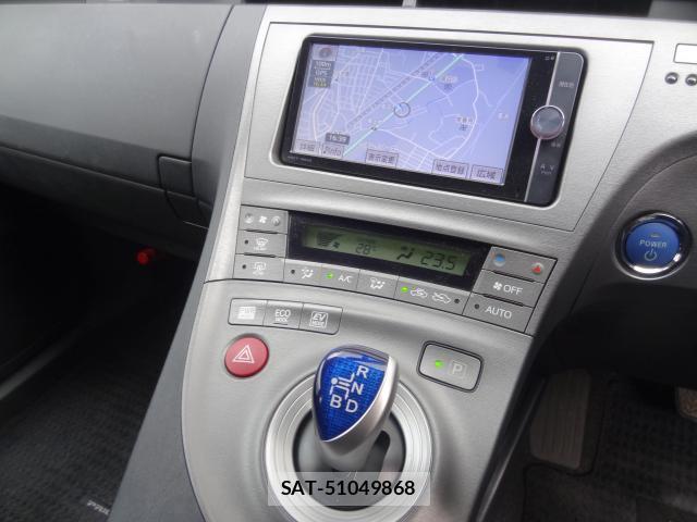Toyota PRIUS 2012-09 8373375-19