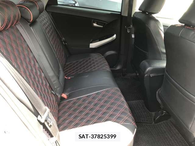 Toyota PRIUS 2013-06 8373404-14