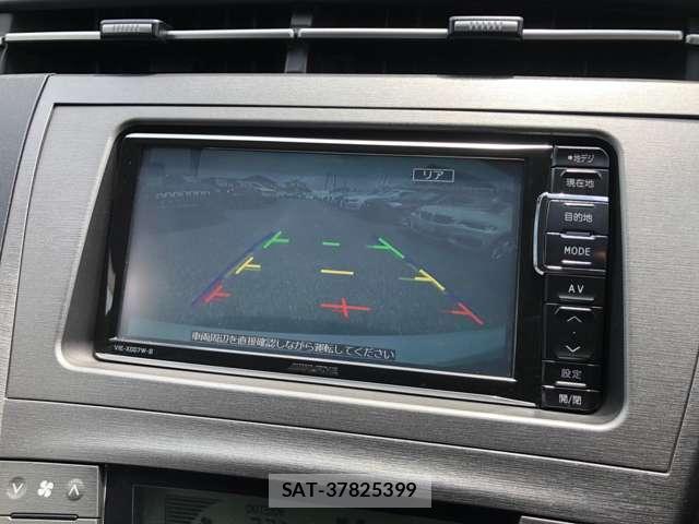 Toyota PRIUS 2013-06 8373404-4