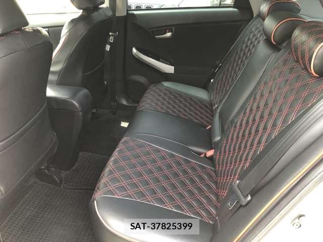 Toyota PRIUS 2013-06 8373404-7