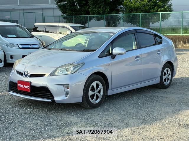 Toyota PRIUS 2012-04 8373488-16