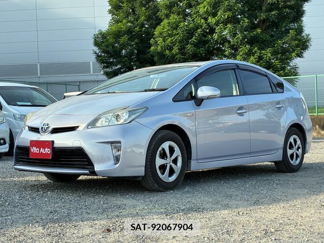 Toyota PRIUS 2012-04 8373488-17
