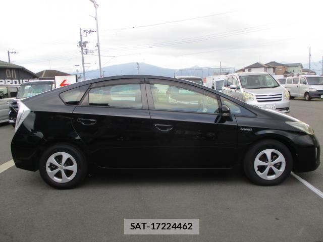 Toyota PRIUS 2012-02 8373507-6
