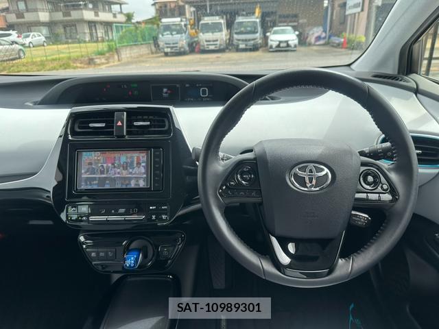 Toyota PRIUS 2019-11 8373511-2