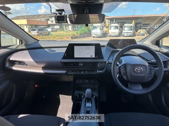 Toyota PRIUS 2023-06 8373513-1