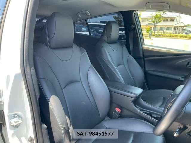 Toyota PRIUS 2019-09 8373632-2