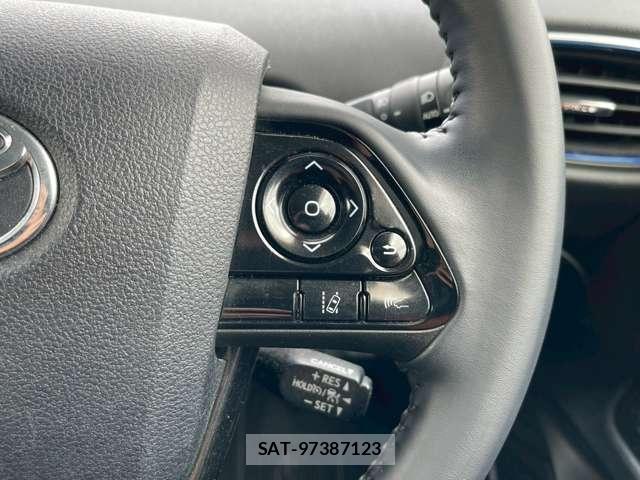 Toyota PRIUS 2021-03 8373643-14