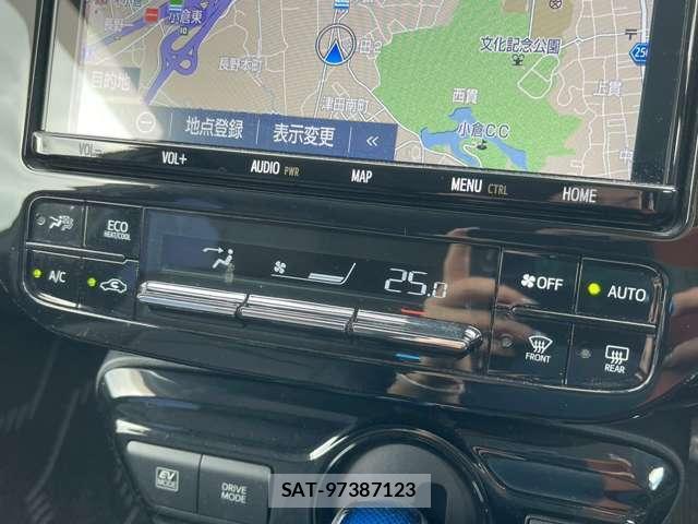 Toyota PRIUS 2021-03 8373643-7