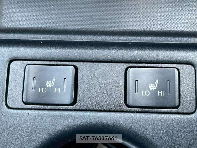 Toyota PRIUS 2021-10 8373650-16