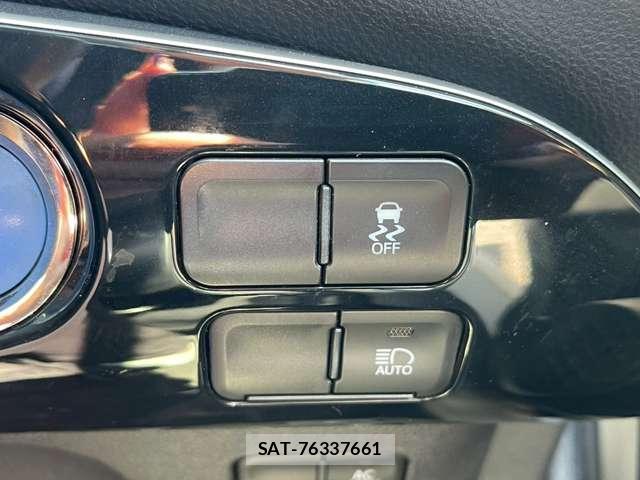 Toyota PRIUS 2021-10 8373650-17