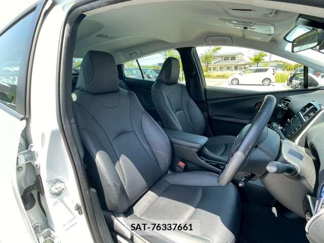 Toyota PRIUS 2021-10 8373650-3