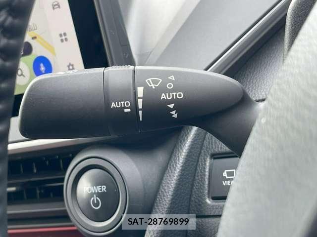 Toyota PRIUS 2023-11 8373654-17