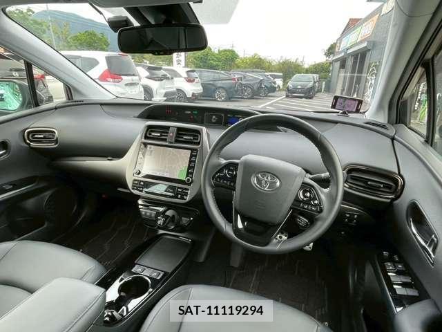 Toyota PRIUS 2022-02 8373661-2