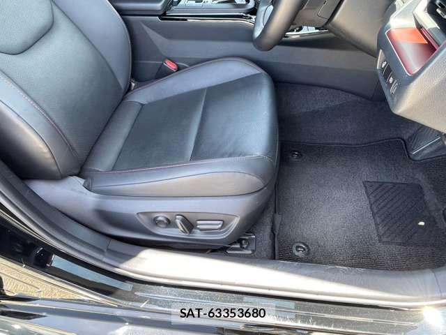 Toyota PRIUS 2023-04 8373670-3
