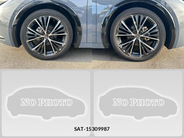Toyota PRIUS 2023-05 8373675-8