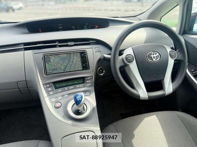 Toyota PRIUS 2009-07 8373677-10