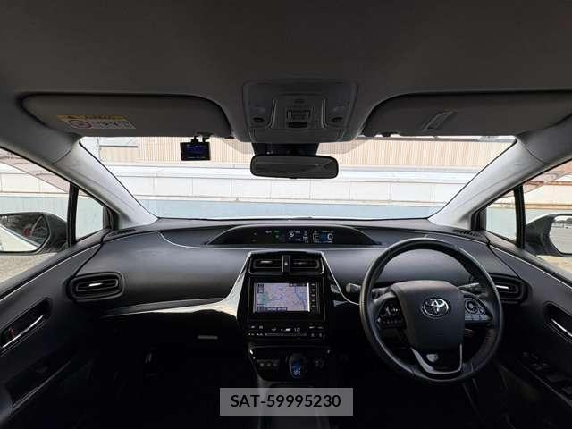 Toyota PRIUS 2019-03 8373722-4