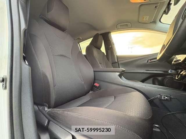 Toyota PRIUS 2019-03 8373722-5