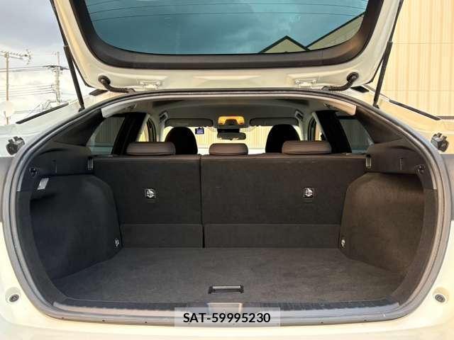 Toyota PRIUS 2019-03 8373722-9