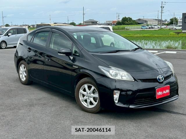 Toyota PRIUS 2013-05 8373785-1