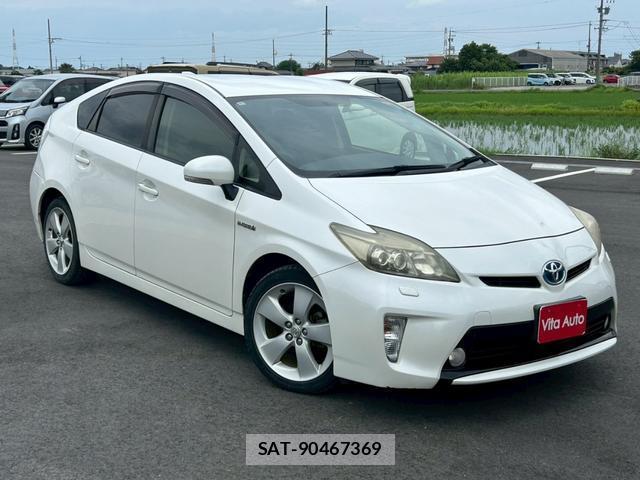 Toyota PRIUS 2012-10 8373786-1
