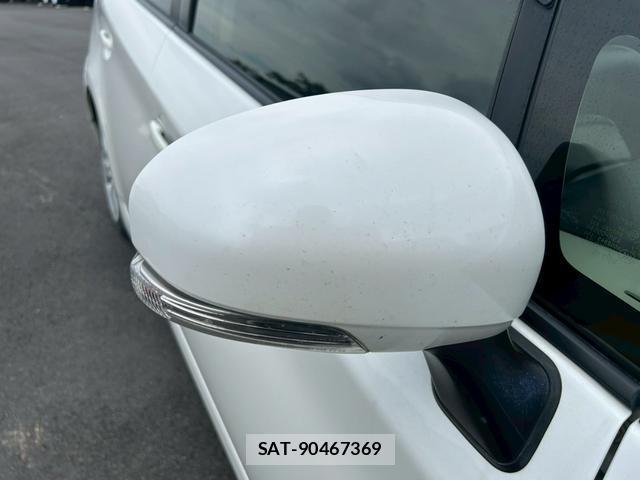 Toyota PRIUS 2012-10 8373786-14