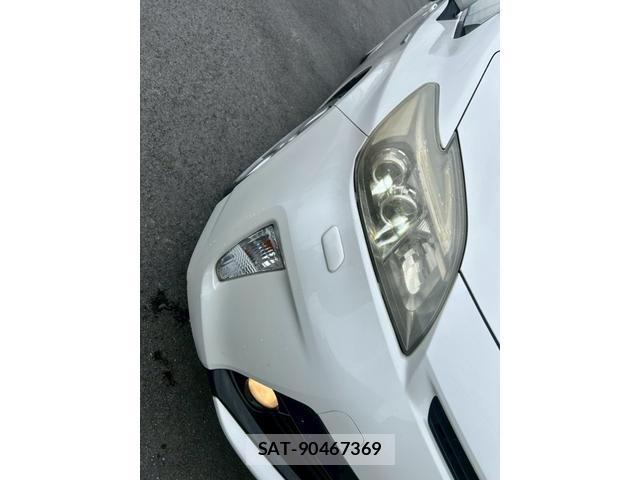 Toyota PRIUS 2012-10 8373786-6