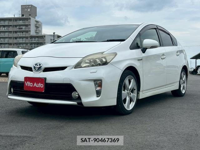 Toyota PRIUS 2012-10 8373786-9