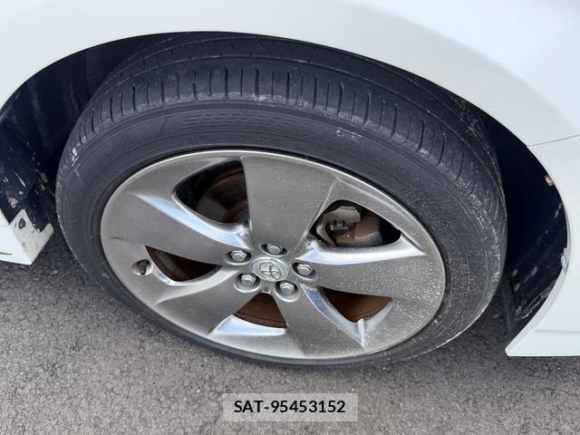 Toyota PRIUS 2014-07 8373788-7