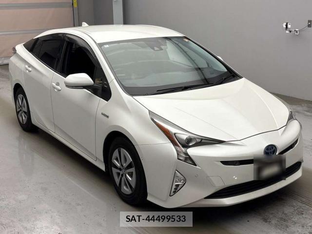 Toyota PRIUS 2016-10 8373864-0