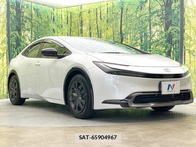 Toyota PRIUS 2023-08 8373912-15