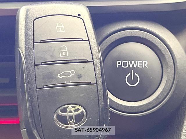 Toyota PRIUS 2023-08 8373912-6