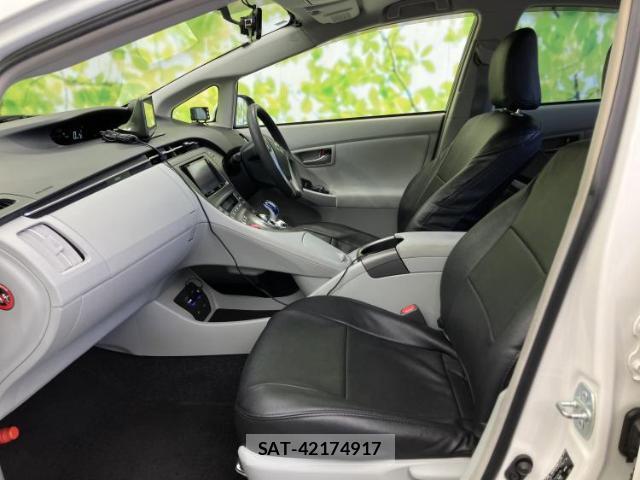 Toyota PRIUS 2013-12 8374071-5