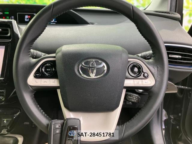 Toyota PRIUS 2016-05 8374109-12