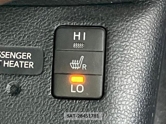 Toyota PRIUS 2016-05 8374109-15