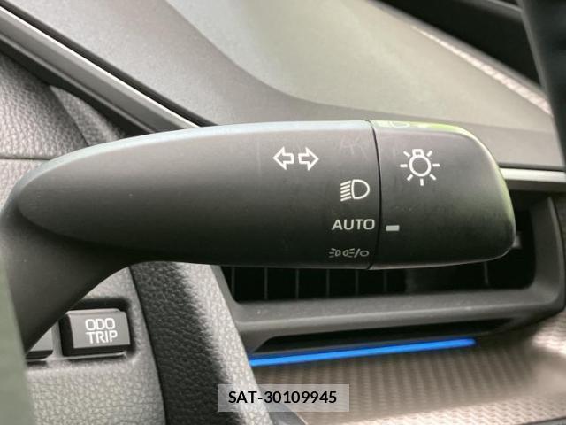 Toyota PRIUS 2024-08 8374125-16