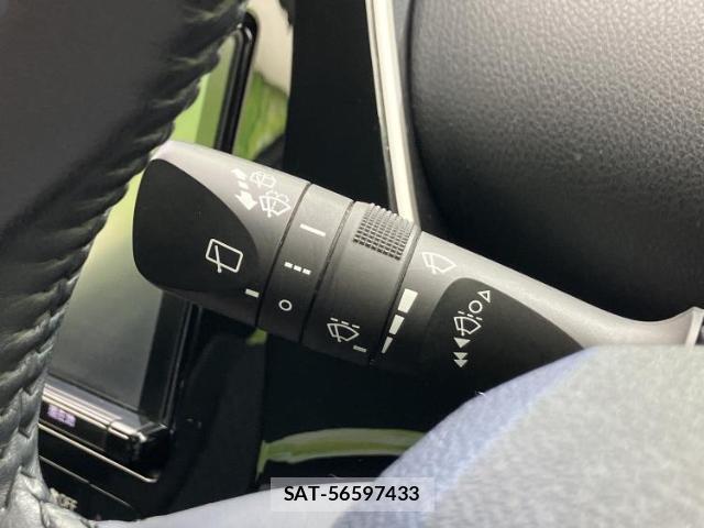 Toyota PRIUS 2017-12 8374152-15