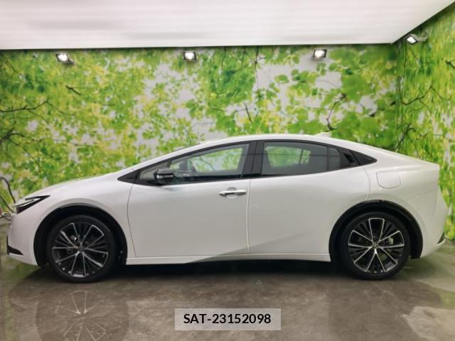Toyota PRIUS 2024-07 8374196-1