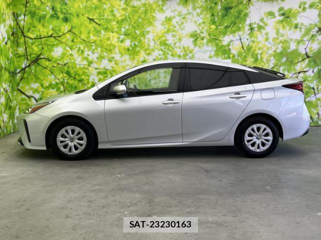 Toyota PRIUS 2022-10 8374200-1